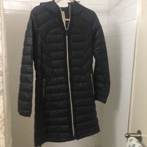 Lulu Lemon Jacket Size 6 Zipper and Hood